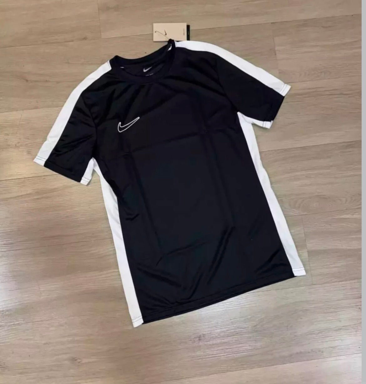 Camisa Negra Nike deportiva