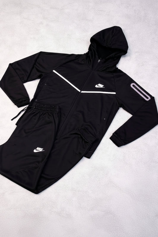 Nike Tech Reflectivo